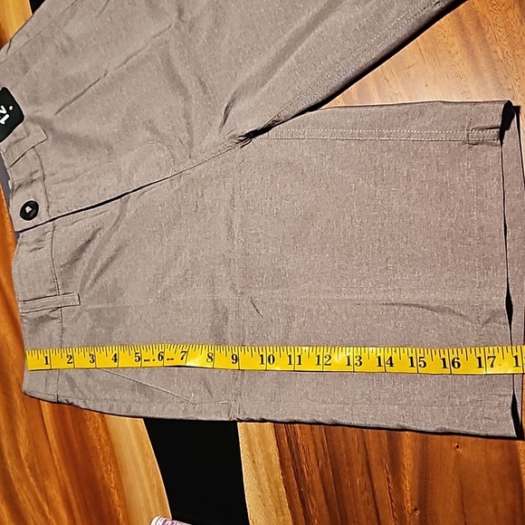 RIP CURL BOY'S BOARDWALK SHORTS: VARIOUS SIZES - Picture 12 of 12